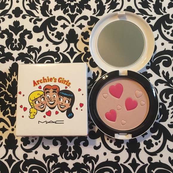 MAC Archie's Girls LE Face Powder Veronica's Blush